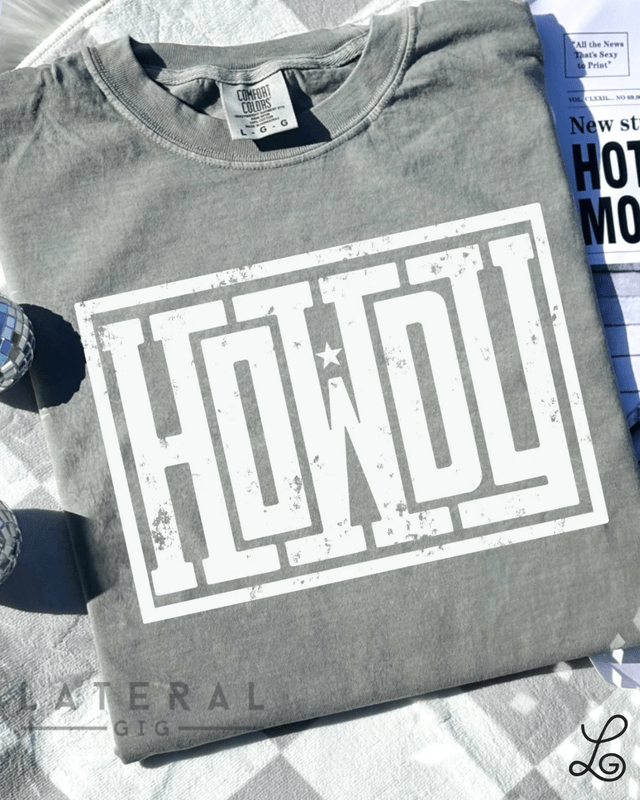 Howdy Western Distressed Graphic Tshirt - Loving God