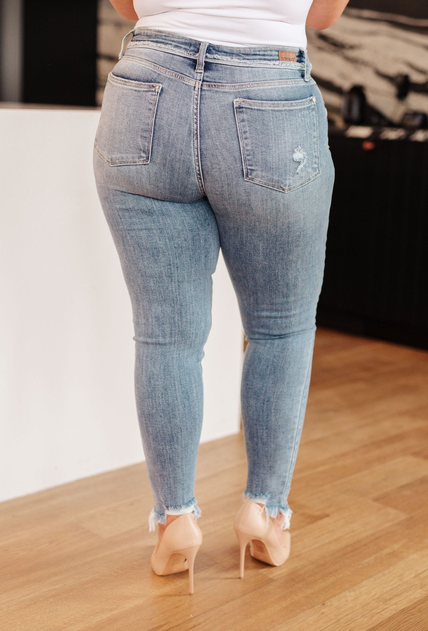 Sherry Mid Rise Release Waistband Detail Skinny - Loving God